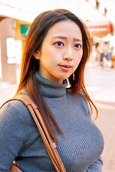 なおみさん 32歳 Gカップの奥さまは月1セックスじゃあ満足できない！