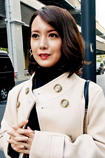 クールビューティーな奥さまは下着チェックでフル勃起乳首を見せつける。小振りで美尻！初めてのパイズリに恥ずかし体験！