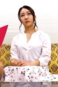 桃さん 26歳 Fカップパイパン奥さま