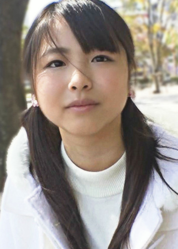 麻衣（18）
