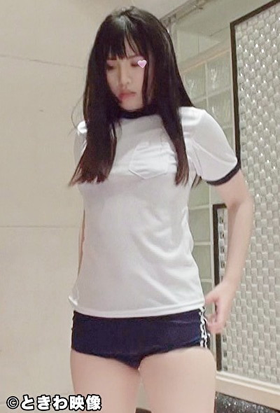 上京中の地方娘はブルマ姿でおっさんのデカチンで再び初心マンコをかき回された！