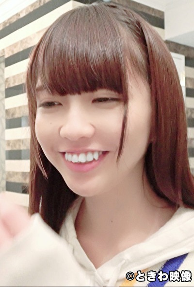 ピンクぽっち乳頭の清楚系スレンダーな女の子と濃厚SEX