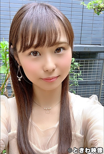小動物っぽく可愛らしい小柄で美乳な清楚女子大生の透明感溢れる清楚さとは裏腹に生チンの気持ち良さに負けブス男の中出しを許した！